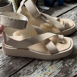 Anthropologie cream gladiator platform Sandals- size 10/41